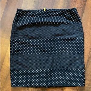 Barely Used Tommy Hilfiger pencil skirt